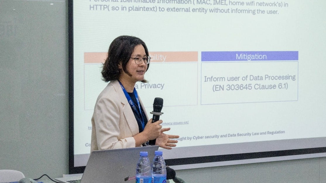 TüV南德鄒曉紅女士在會上進行分享