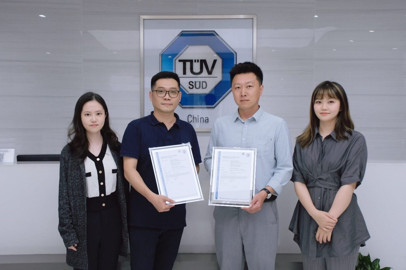 頒證現(xiàn)場合影