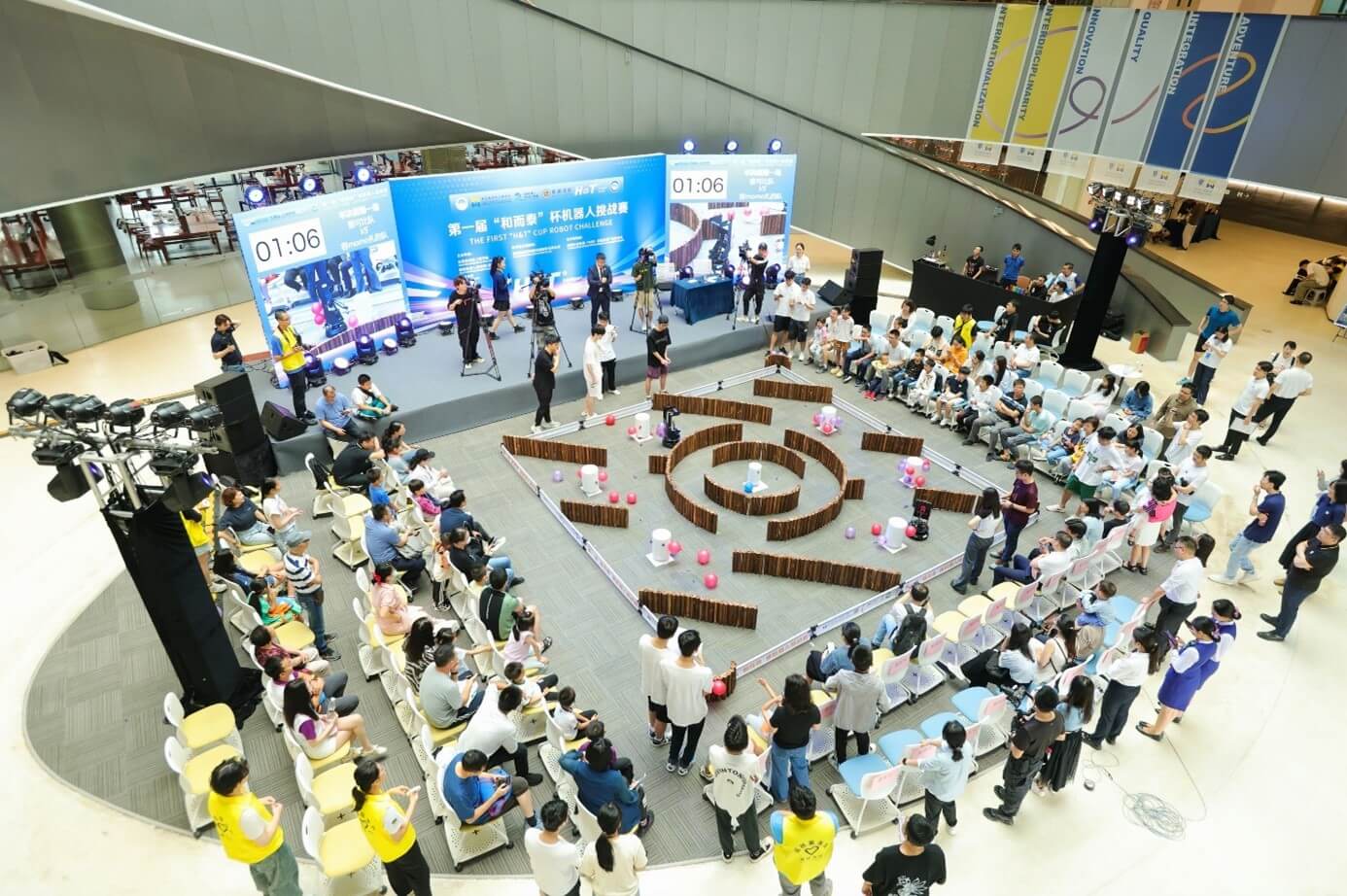 機器人挑戰(zhàn)賽比賽現(xiàn)場