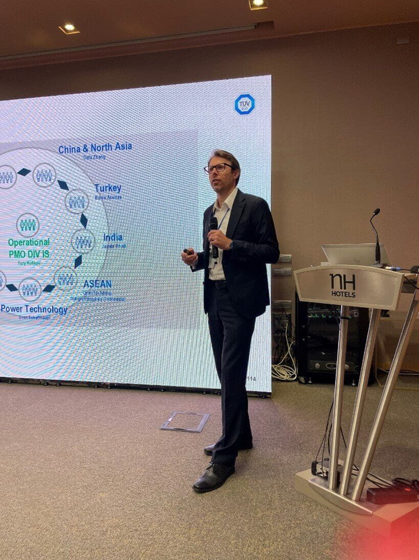 TüV南德工業(yè)服務(wù)部全球重大項(xiàng)目管理運(yùn)營總Stefan Vitz介紹了創(chuàng)新型項(xiàng)目管理體系IS PMO_Ecosystem 2.0